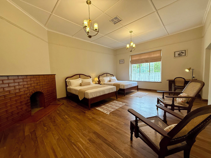 Bedroom 2, Watawala Tea Plantation Bungalow, Ambagamuwa