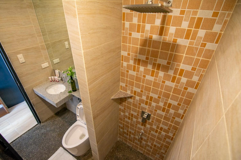 Bathroom 4, Viven Hotel, San Nicolas