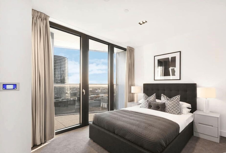 Others 4, One Bedroom Apartment City View, London