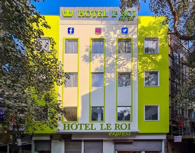 Exterior & Views 2, Hotel Le Roi Express Karol Bagh, Delhi