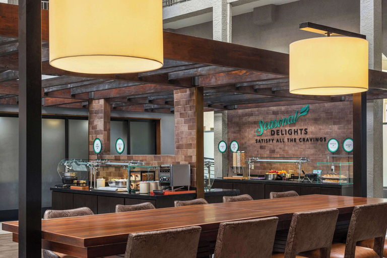 Food & Drinks 5, Embassy Suites by Hilton El Paso, El Paso