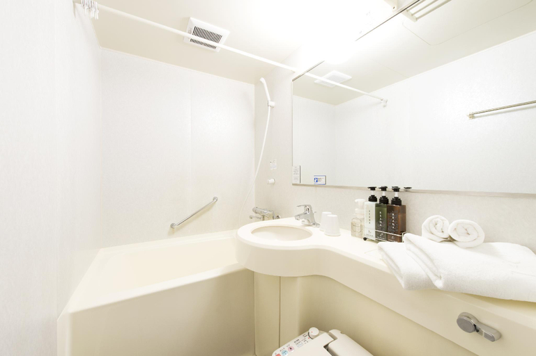 Bathroom 3