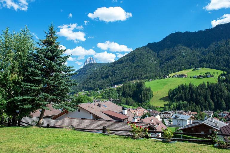 Others 5, Apartments Cesa Bruma, Bolzano