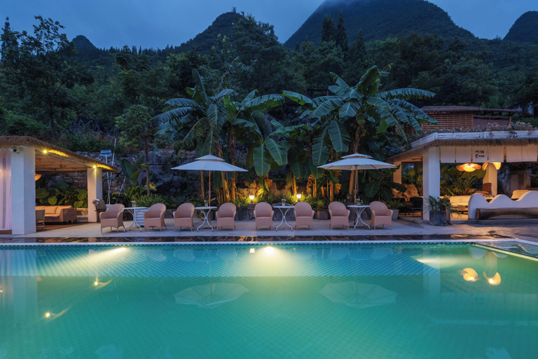 Sport & Beauty 2, Wanfenglin Half Mountain View Hotel, Qianxinan Buyei and Miao