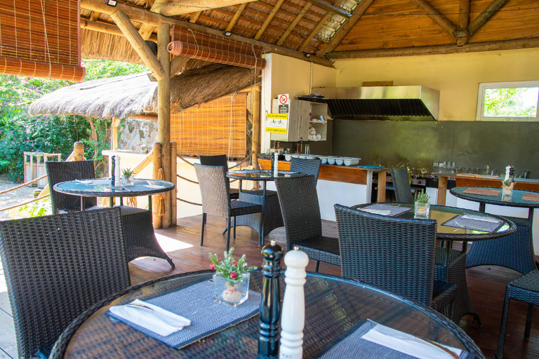 Food & Drinks 4, The Garden Lodge