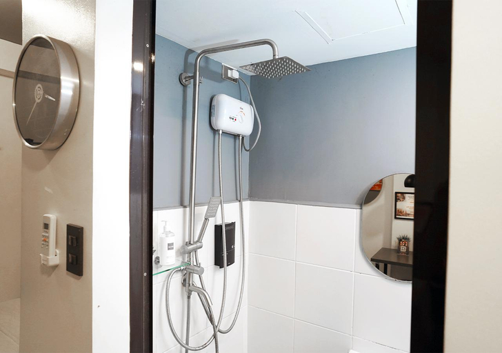 Bathroom 3, mySTAY Hotel BGC South, Taguig