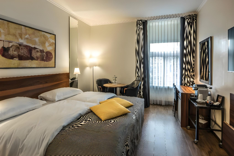 Bedroom 5