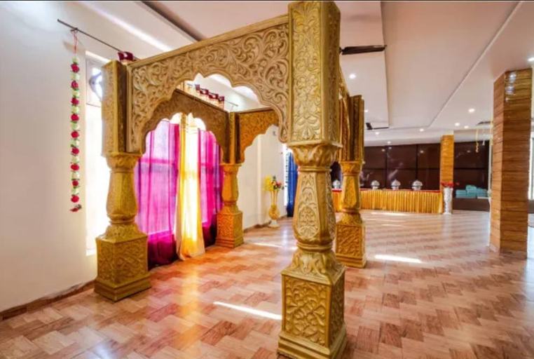 Public Area 4, Hotel Roop Mandi, Kullu