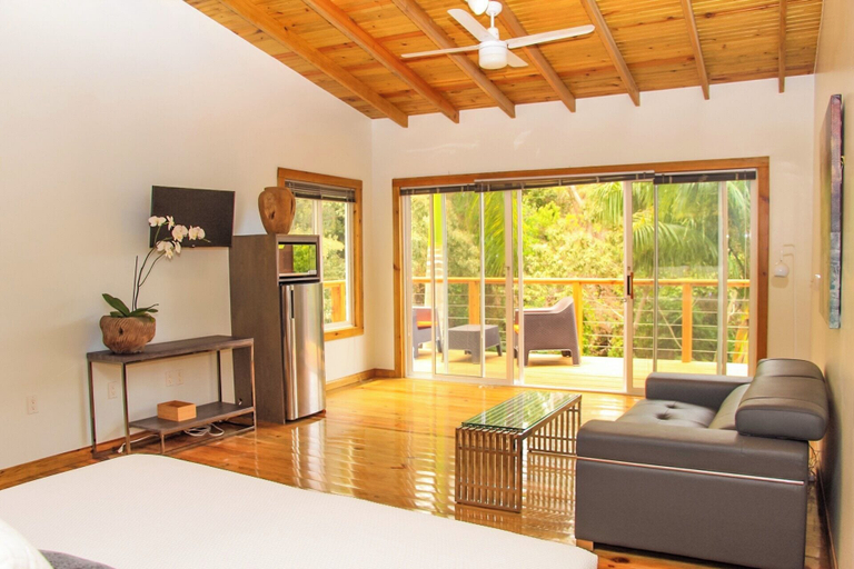 Bedroom 4, Xbalanque, Roatán