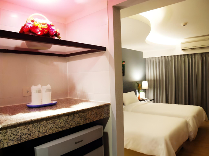 Bedroom 16