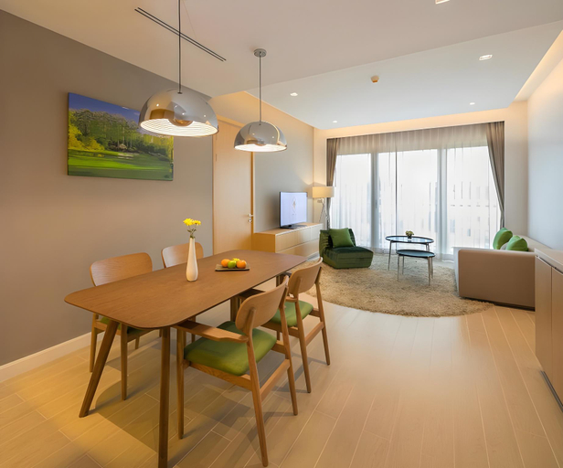 Dining Room 6