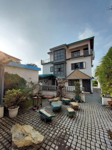 Exterior & Views 2, Alinda House Naukuchiatal by THE GHAUR, Nainital