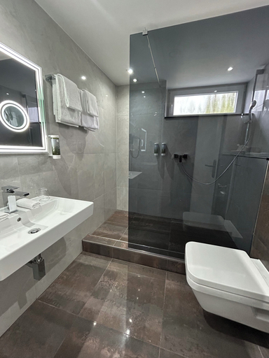 Bathroom 4, Concorde Hotel Siegen, Siegen-Wittgenstein