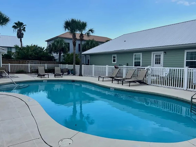 Sport & Beauty, Keeping It Reel on 30A, Walton
