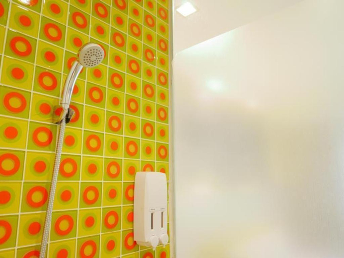 Bathroom 25