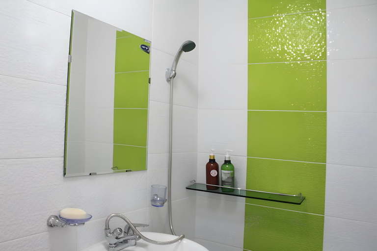 Bathroom 20