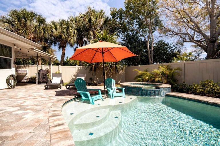 Pool, Home with Pool & Hot Tub Close to Beach, Pinellas
