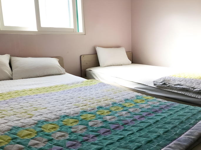 Bedroom 23