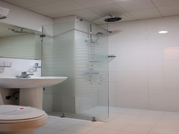 Bathroom 4, Seoul City Hotel, Jung