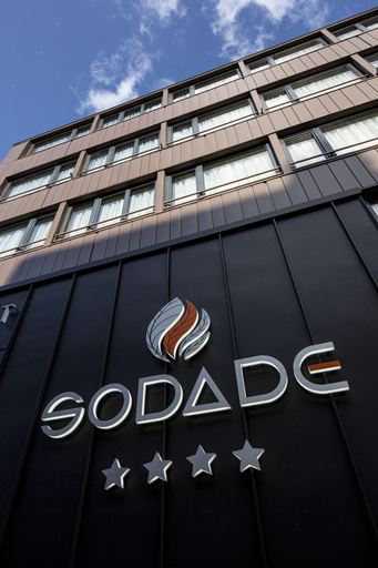 Exterior & Views, Hotel & Restaurant Sodade, Cantal