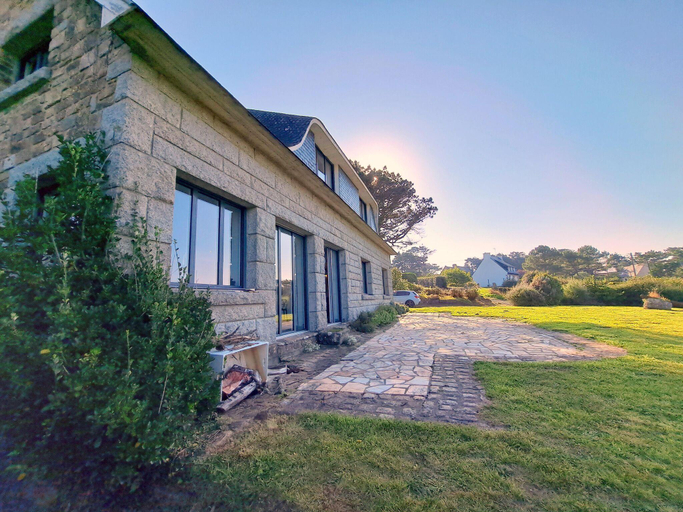 Others 4, Villa in Brittany with Panoramic Sea Views, Finistère