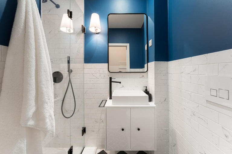 Others 3, L'Atelier by Upperground, Porto