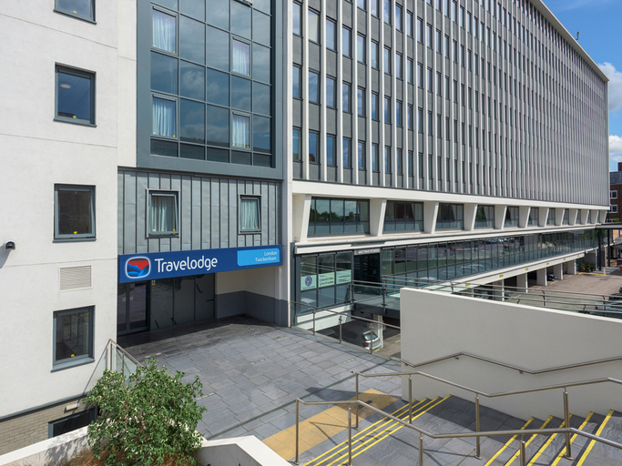 Exterior & Views 1, Travelodge London Twickenham, London