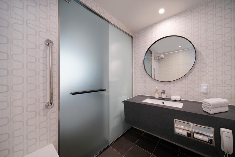 Bathroom 21