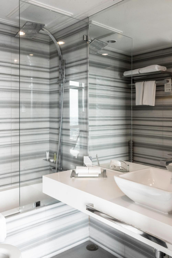 Bathroom 4, Astoria Palawan, Puerto Princesa City