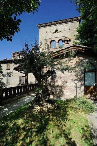 Others 3, Agriturismo La Fenice, Bologna