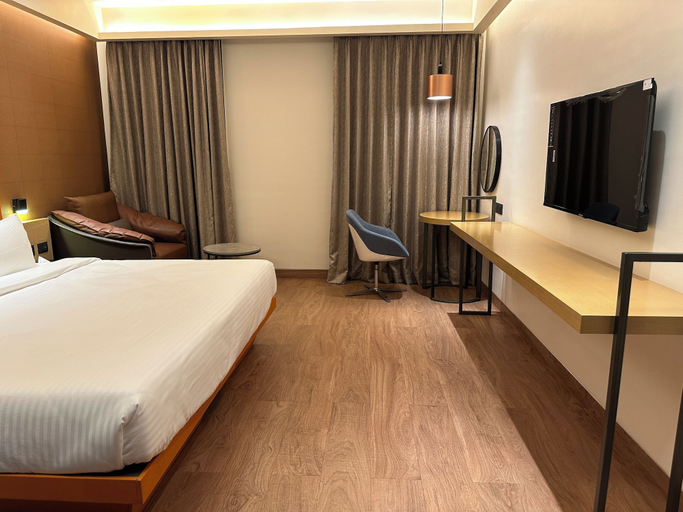 Others 5, 37th Crescent Navi Mumbai, Thane