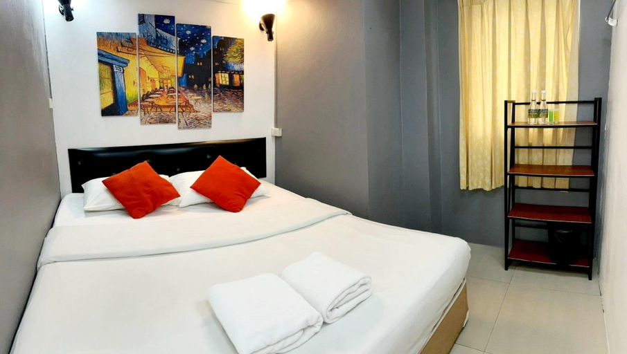 Bedroom 16