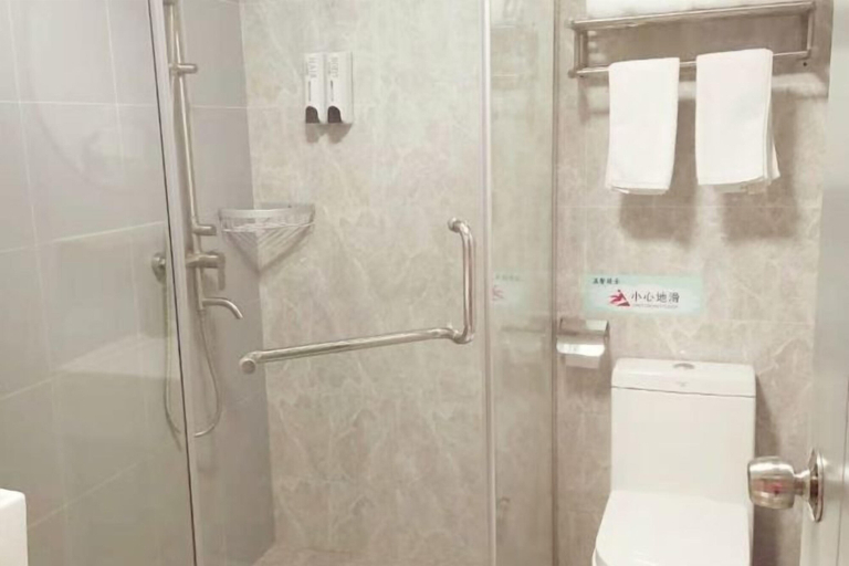 Bathroom 3, Pebble Motel (Shanghai Lujiazui Yaohan Nanquan North Road), Shanghai