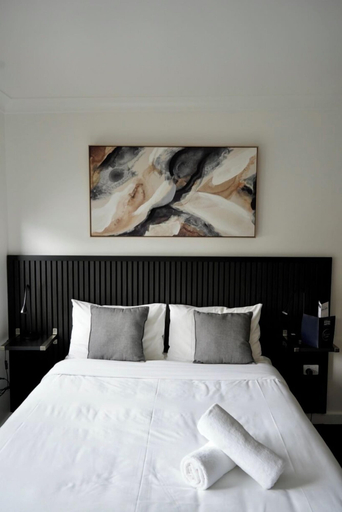 Bedroom 2, O'Shea's Royal Hotel, Goondiwind