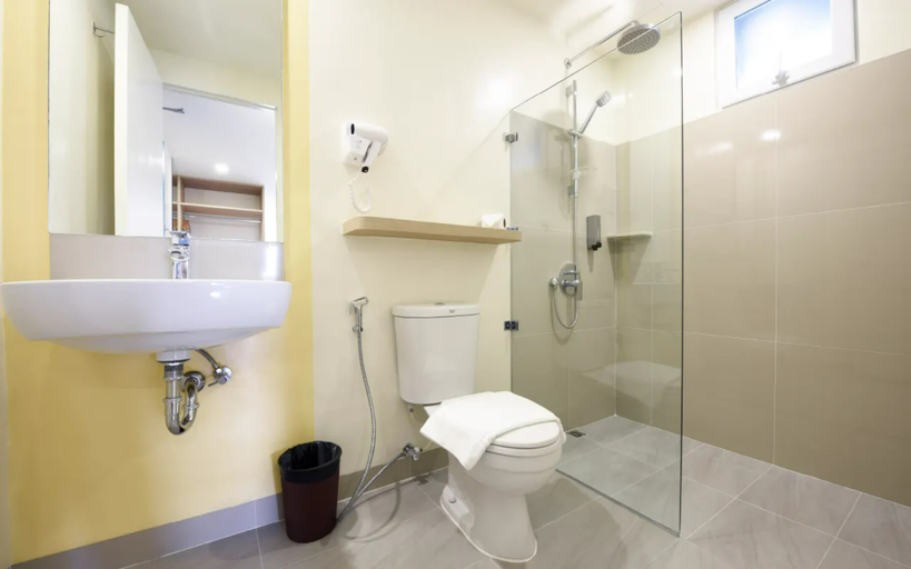 Bathroom 4, Hop Inn Hotel Aseana City Manila, Parañaque