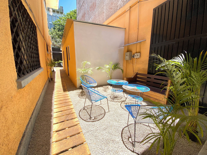 Others 3, RMS Hostal - Roma, Mexico City