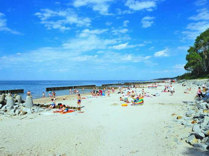Others 5, Holiday homes with air conditioning, pool, jacuzzi, Sławno