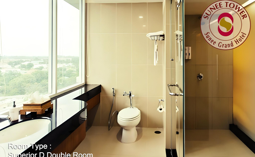Bathroom 5, Sunee Grand Hotel&Convention Center, Muang Ubon Ratchatani