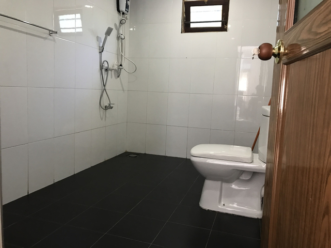 Bathroom 4, Yala Golden Wild, Thissamaharama