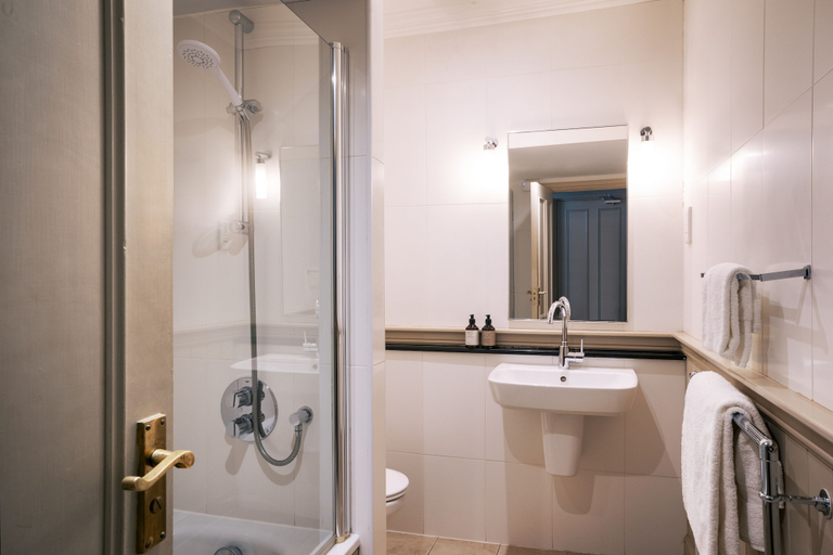 Bathroom 4, The Fell Hotel, North Yorkshire