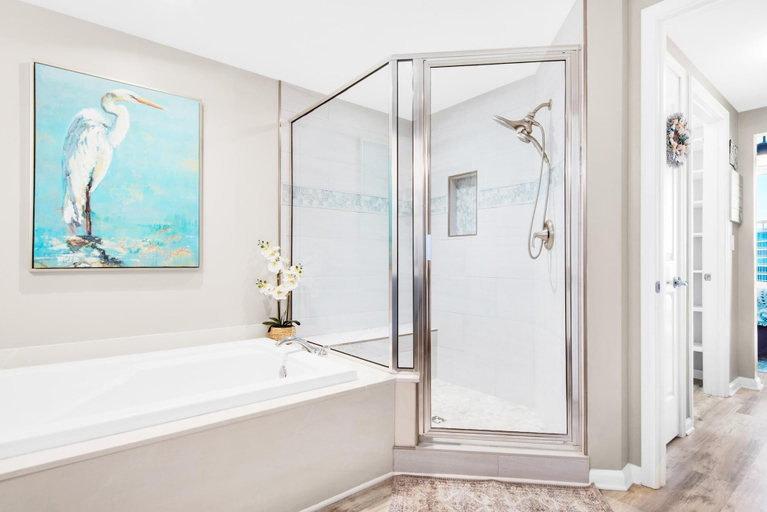 Bathroom 5, St. Lucia 802, Okaloosa