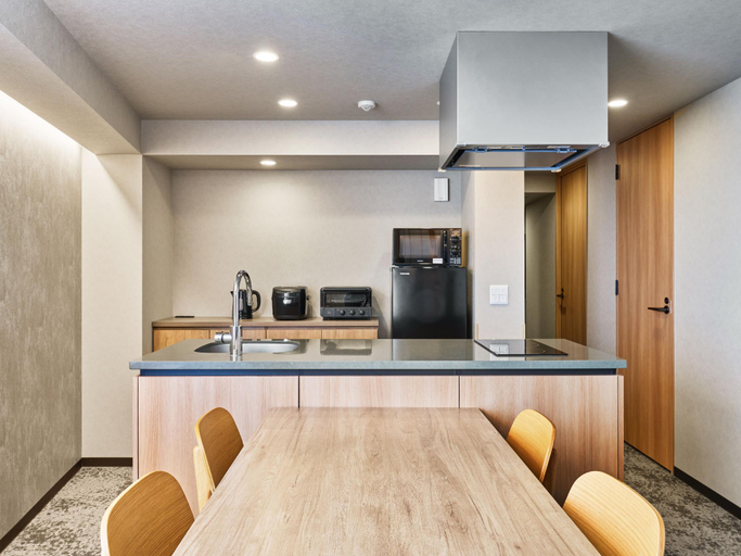 Dining Room 11