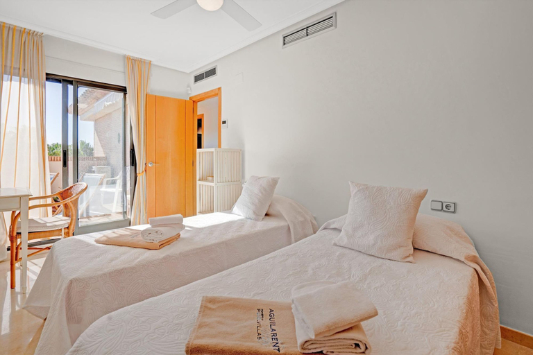 Room 4, Albatros 4 pax in Bah a de J vea, Alicante