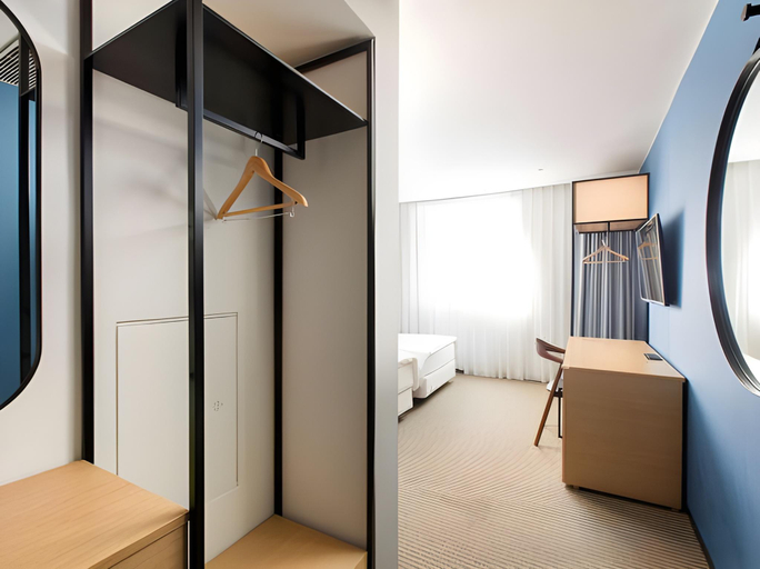 Bedroom 10