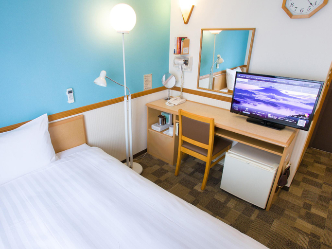 Bedroom 3, Toyoko Inn Yokohama Stadium-mae No.2, Yokohama