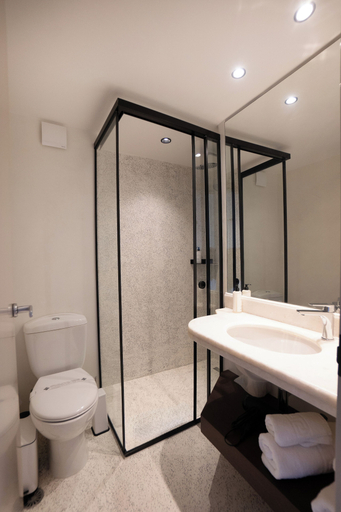 Bathroom 4, Hotel Olympic, Crete
