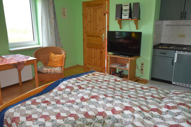 Bedroom 3, Modern Apartment in Bastorf Near Sea, Rostock