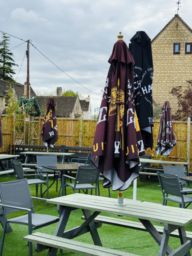 Others 4, The Vale Hotel, Wiltshire