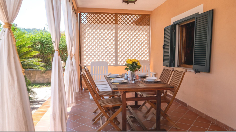 Room 2, Welcomely - L Alzoni, Nuoro