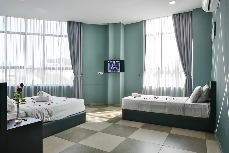 Bedroom 12